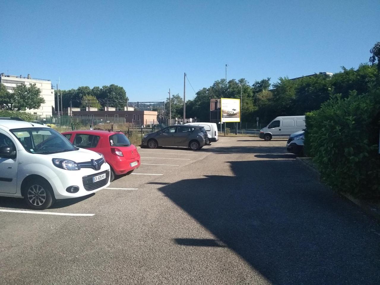 Première Classe Lyon Sud Vienne Esterno foto