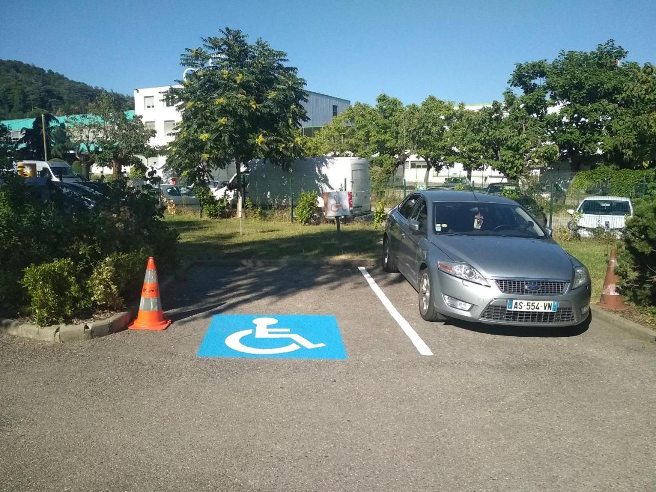 Première Classe Lyon Sud Vienne Esterno foto